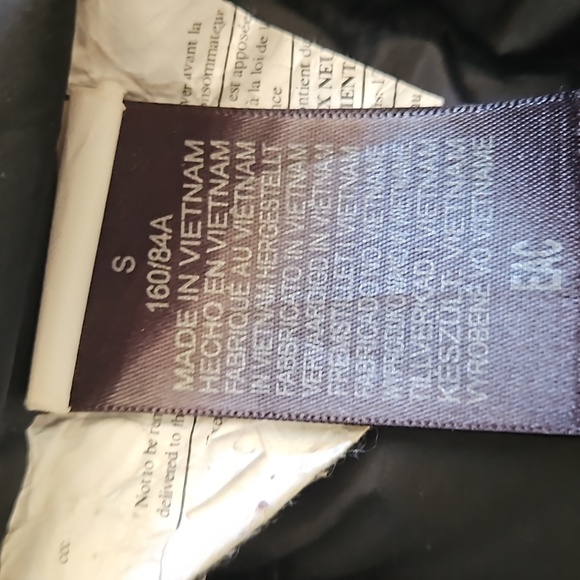 Marmot black puffy jacket - Picture 3 of 3